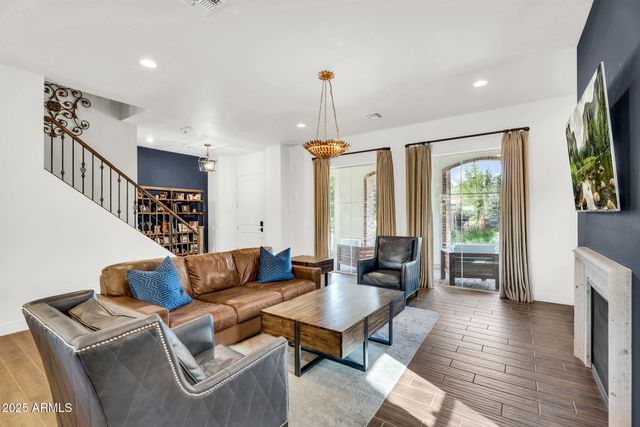 625 W Echo Lane, Phoenix, AZ 85021