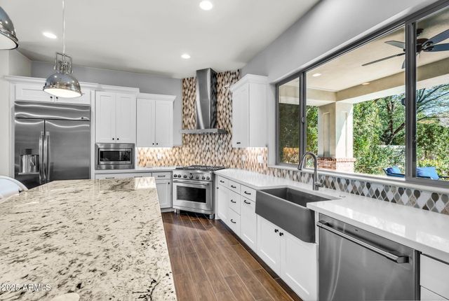 625 W Echo Lane, Phoenix, AZ 85021