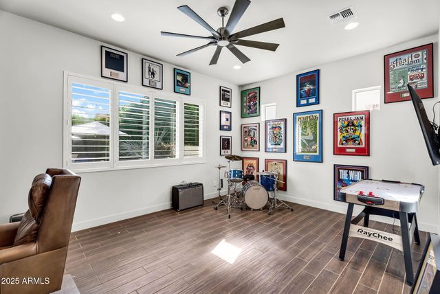 625 W Echo Lane, Phoenix, AZ 85021