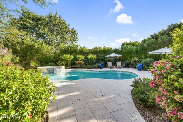 625 W Echo Lane, Phoenix, AZ 85021