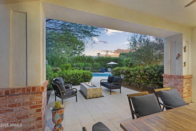 625 W Echo Lane, Phoenix, AZ 85021