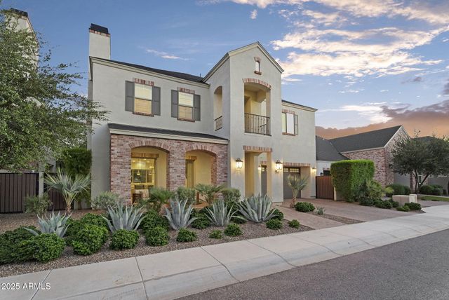 625 W Echo Lane, Phoenix, AZ 85021