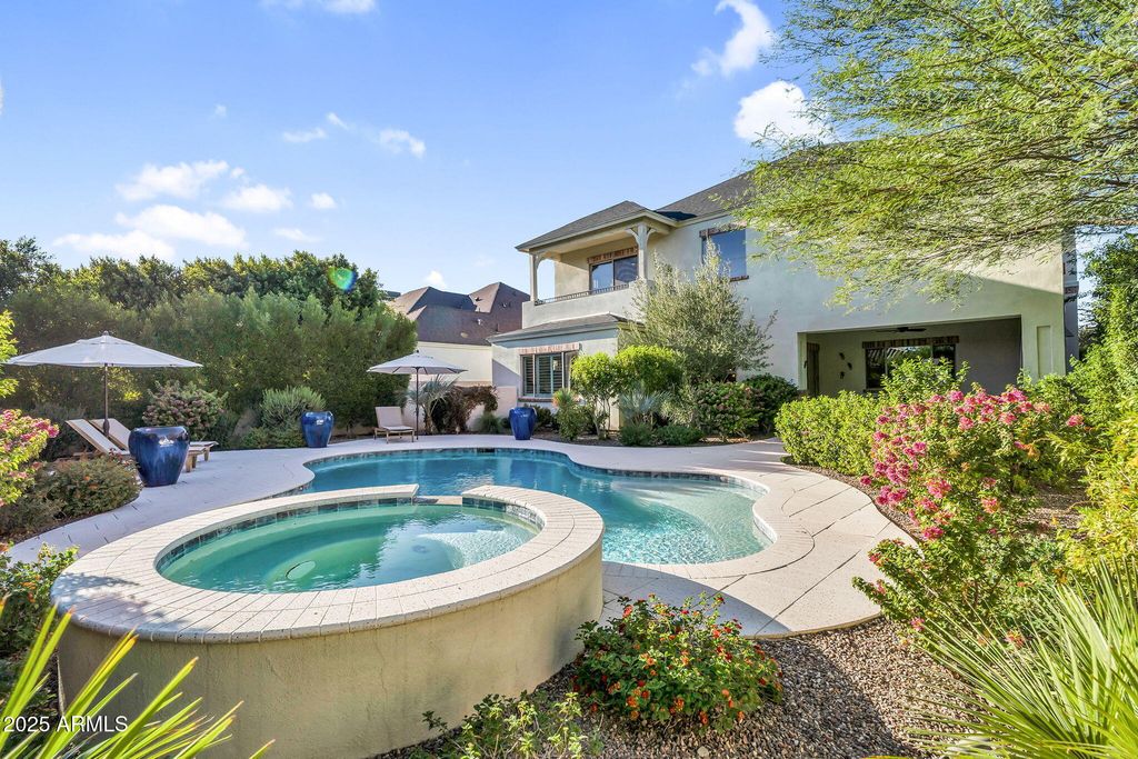 625 W Echo Lane, Phoenix, AZ 85021