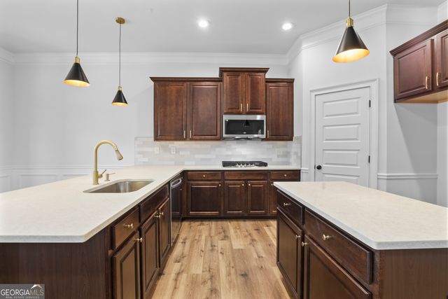 200 Snow Bird Drive, Hampton, GA 30228