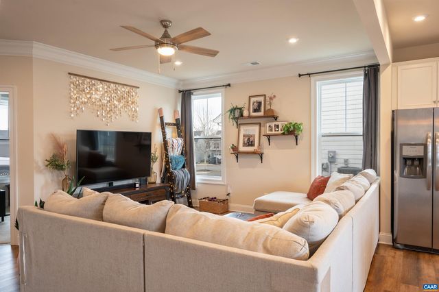 430 CLAIBOURNE RD, Crozet, VA 22932