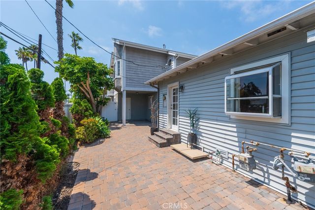 1701 Lake Street, Huntington Beach, CA 92648