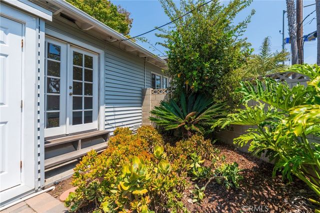 1701 Lake Street, Huntington Beach, CA 92648