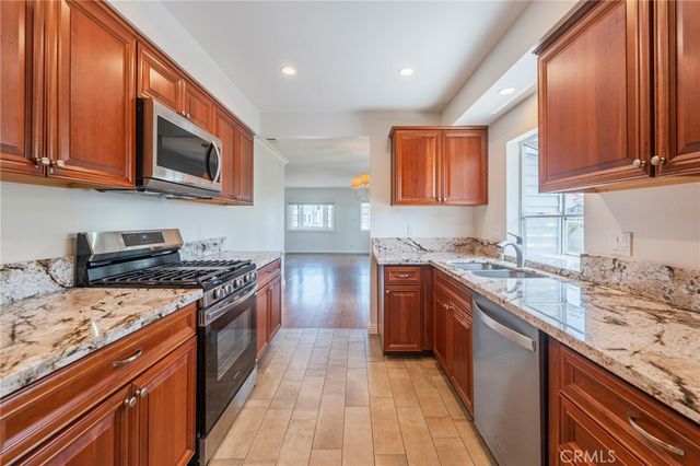 1701 Lake Street, Huntington Beach, CA 92648