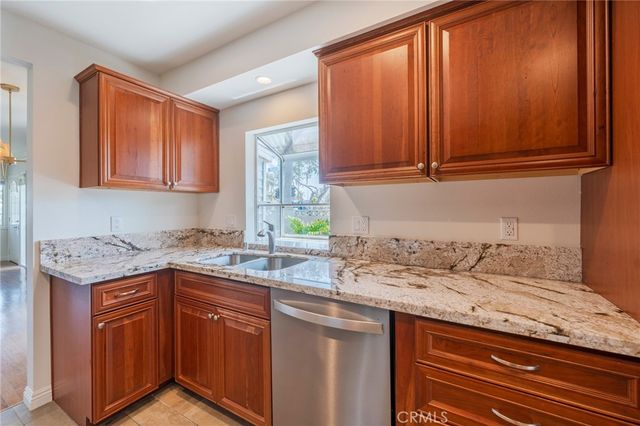 1701 Lake Street, Huntington Beach, CA 92648