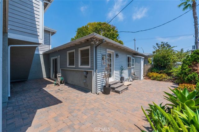 1701 Lake Street, Huntington Beach, CA 92648