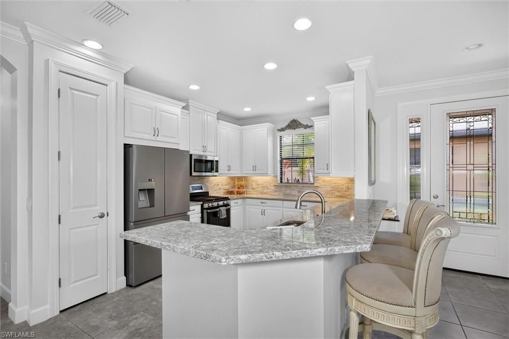 8280 Lucello TER N, NAPLES, FL 34114 — photo 3
