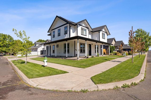 871 NE Whistle Way, Prineville, OR 97754