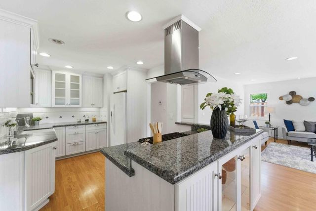 22051 Hibiscus Drive, Cupertino, CA 95014