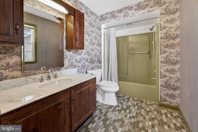 425 STOKES RD, Shamong, NJ 08088