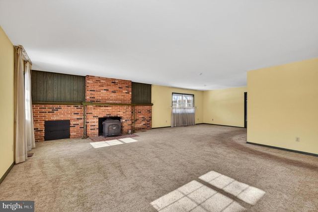 425 STOKES RD, Shamong, NJ 08088