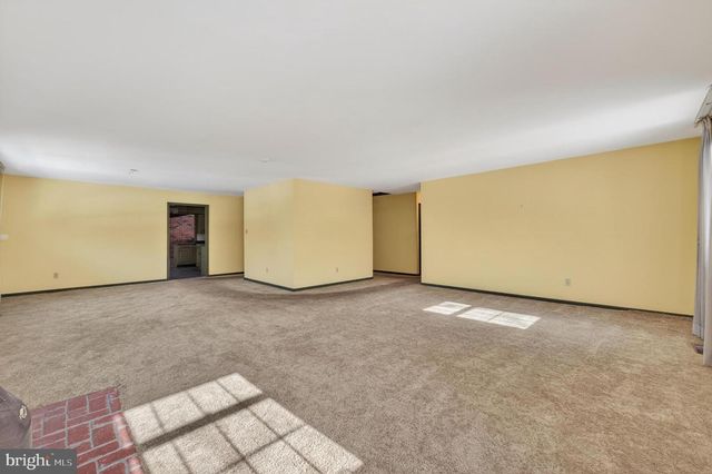 425 STOKES RD, Shamong, NJ 08088