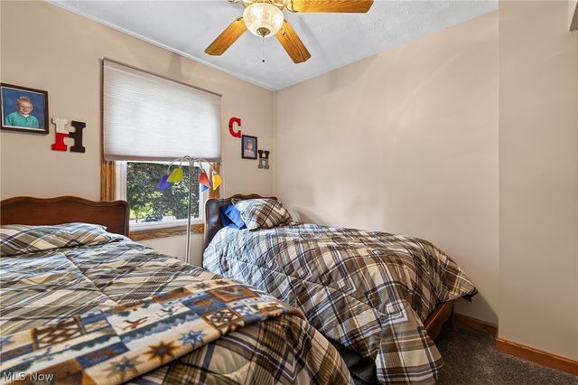 2379 Oak Trace Street, Youngstown, OH 44515