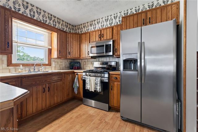 2379 Oak Trace Street, Youngstown, OH 44515