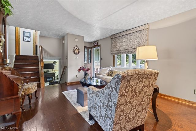 2379 Oak Trace Street, Youngstown, OH 44515