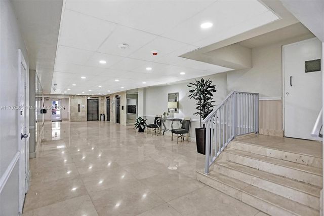 5005 Collins Ave 425, Miami Beach, FL 33140