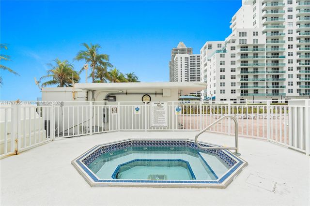 5005 Collins Ave 425, Miami Beach, FL 33140