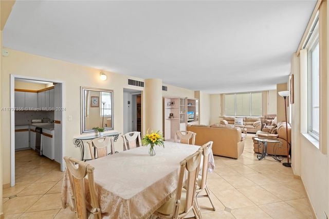 5005 Collins Ave 425, Miami Beach, FL 33140