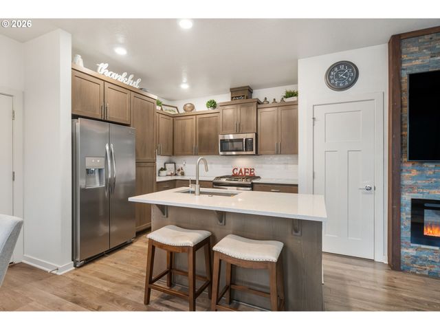 6230 Se GENROSA St, Hillsboro, OR 97123