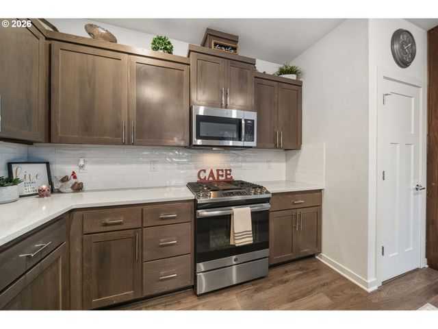 6230 Se GENROSA St, Hillsboro, OR 97123