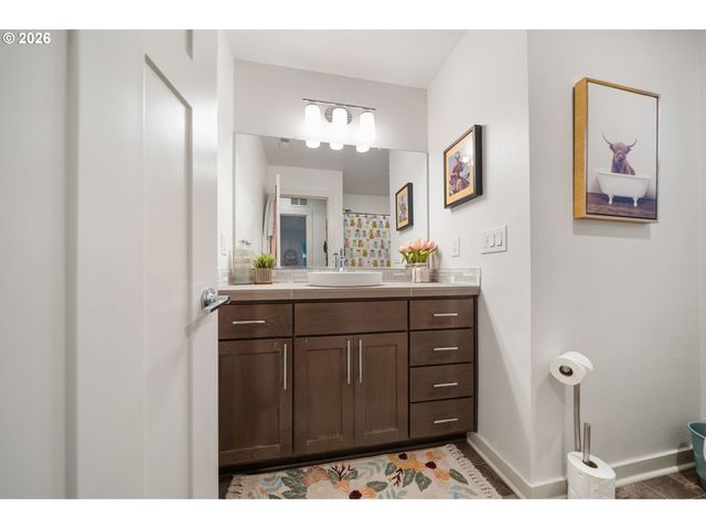 6230 Se GENROSA St, Hillsboro, OR 97123