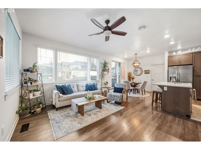 6230 Se GENROSA St, Hillsboro, OR 97123