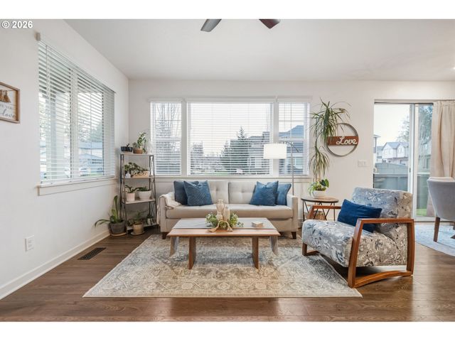 6230 Se GENROSA St, Hillsboro, OR 97123