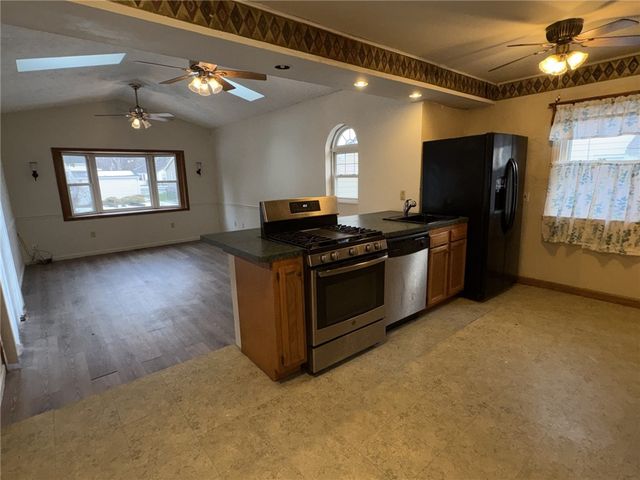 180 Northmore Avenue, Gates, NY 14606