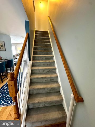 242 HIDDEN DR, Blackwood, NJ 08012