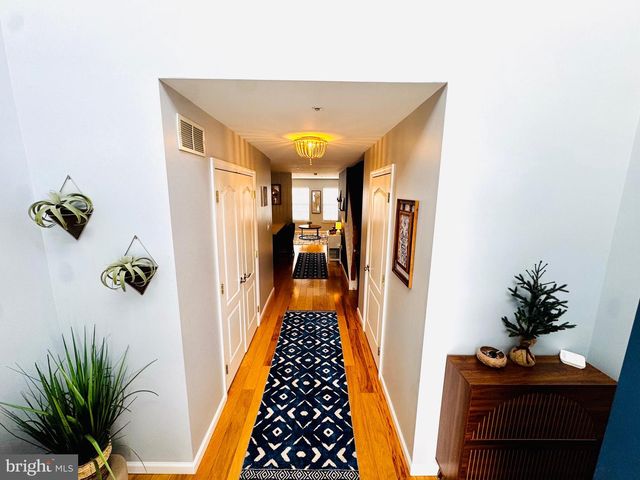 242 HIDDEN DR, Blackwood, NJ 08012