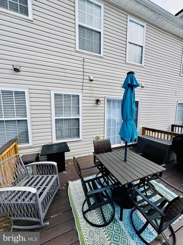 242 HIDDEN DR, Blackwood, NJ 08012