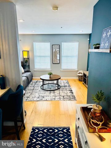 242 HIDDEN DR, Blackwood, NJ 08012