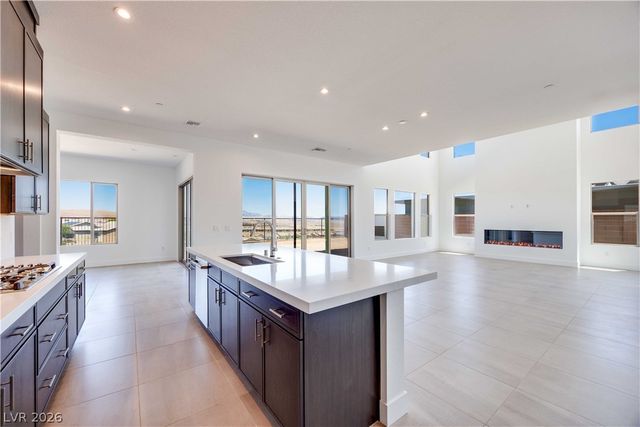 215 Sailing Sunset Way, Henderson, NV 89011