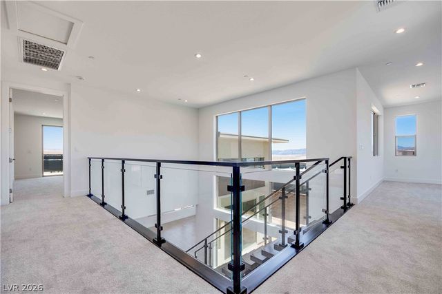 215 Sailing Sunset Way, Henderson, NV 89011