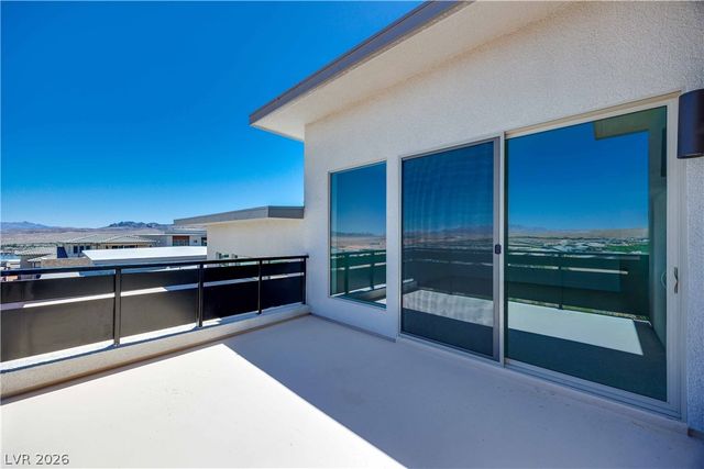 215 Sailing Sunset Way, Henderson, NV 89011