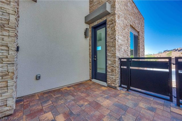 215 Sailing Sunset Way, Henderson, NV 89011