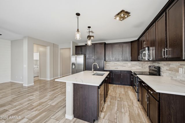 7505 S 27TH Way, Phoenix, AZ 85042
