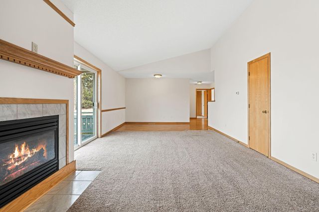 905 W Ridge Court, New Richmond, WI 54017