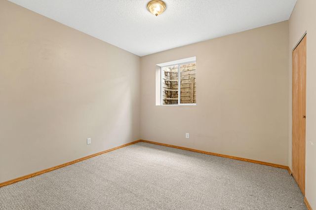 905 W Ridge Court, New Richmond, WI 54017