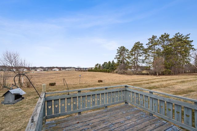 905 W Ridge Court, New Richmond, WI 54017