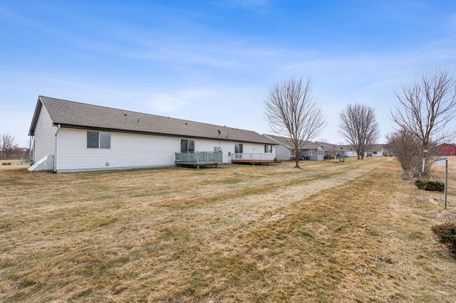 905 W Ridge Court, New Richmond, WI 54017