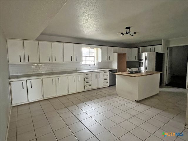 104 E Elms Road, Killeen, TX 76542