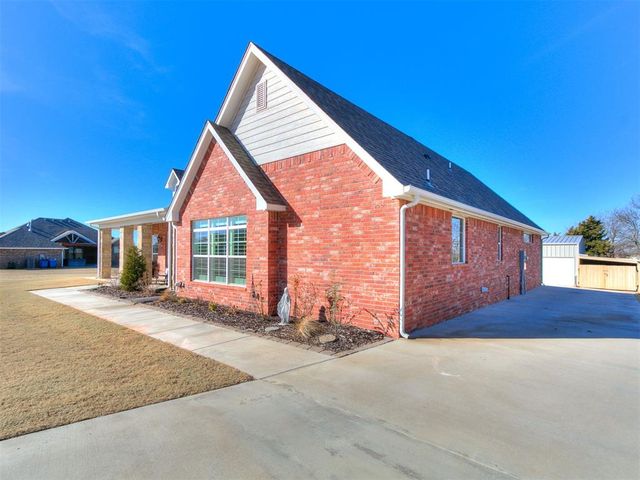 1235 Deer Ridge, Tuttle, OK 73089