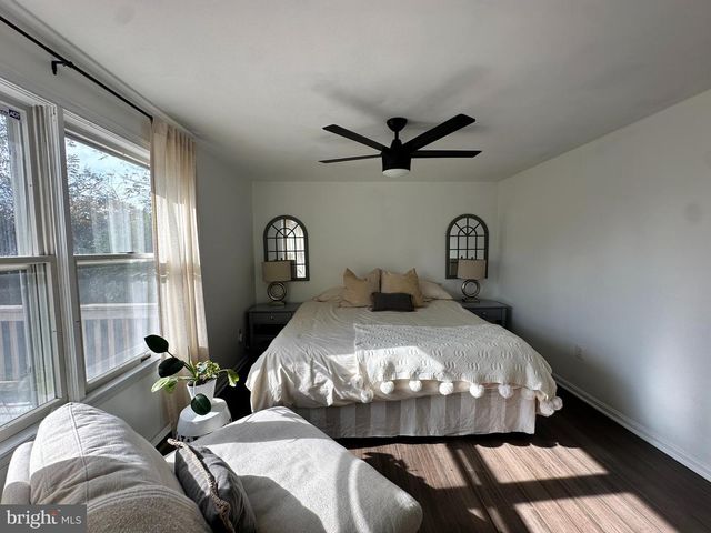 7601 RUDYARD ST, Falls Church, VA 22043