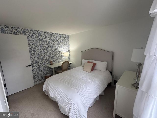 7601 RUDYARD ST, Falls Church, VA 22043