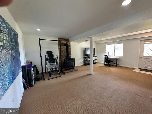 7601 RUDYARD ST, Falls Church, VA 22043